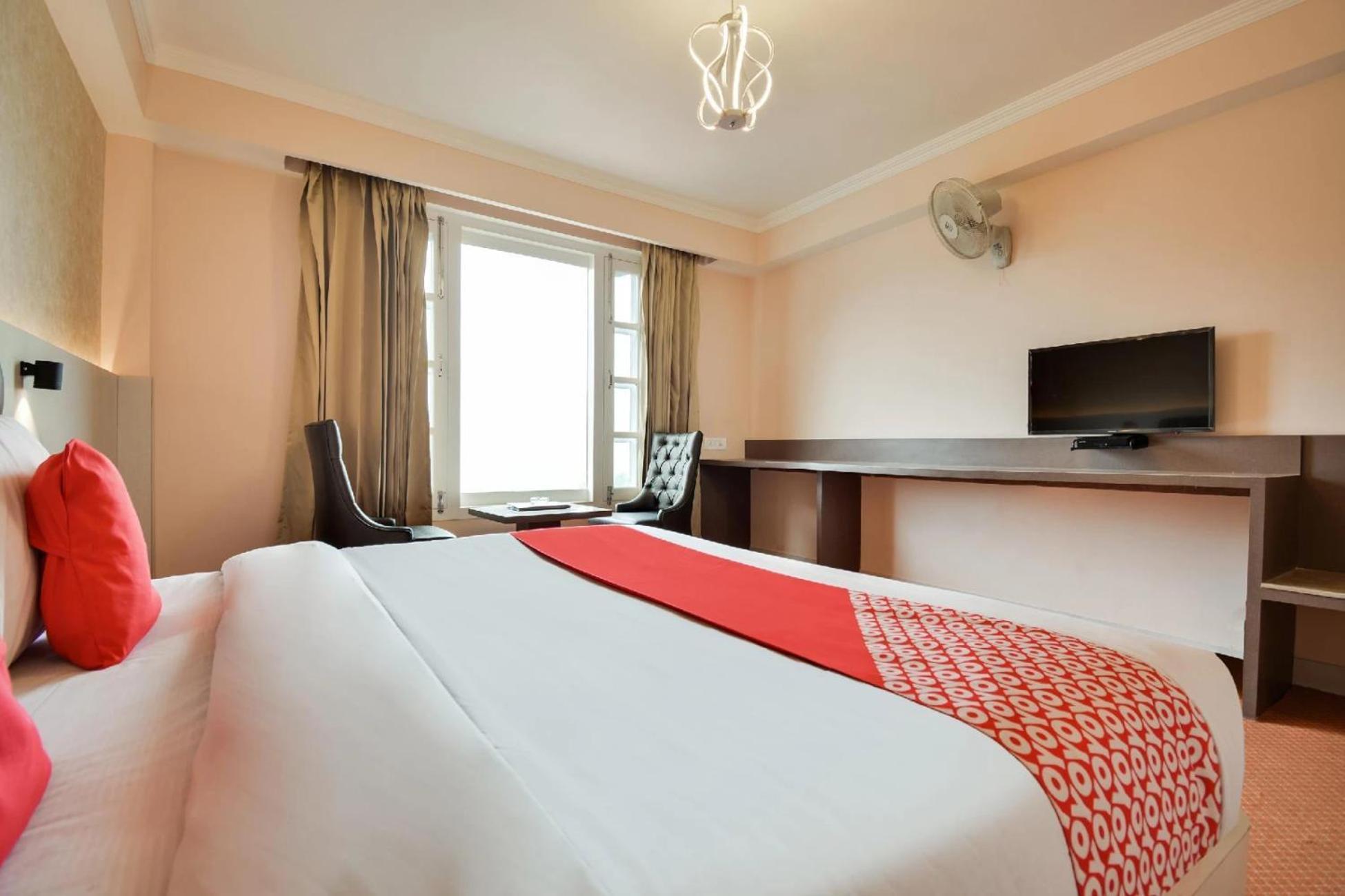 Hotel Aangan Regency Shimla Esterno foto