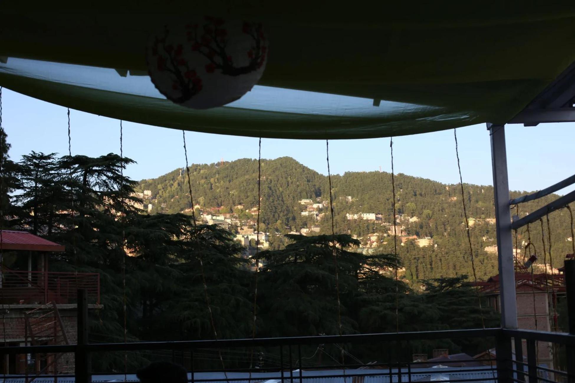 Hotel Aangan Regency Shimla Esterno foto
