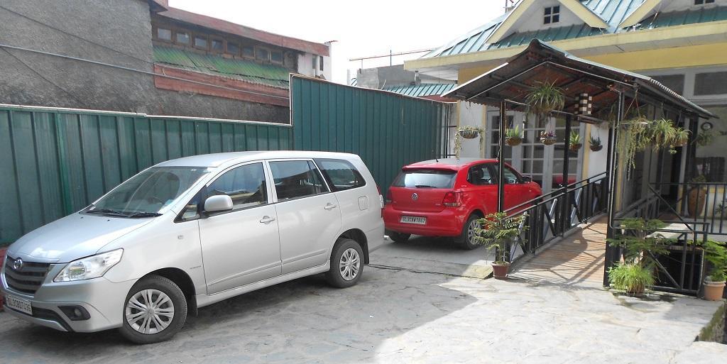 Hotel Aangan Regency Shimla Esterno foto