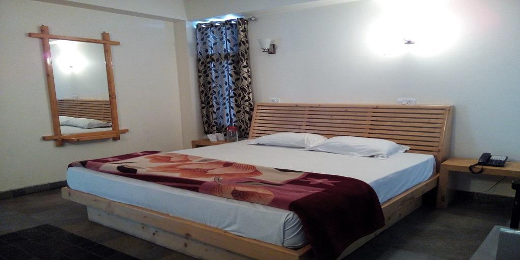 Hotel Aangan Regency Shimla Esterno foto