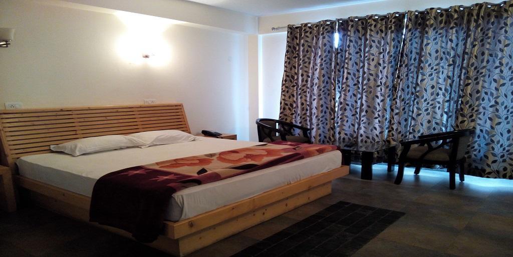Hotel Aangan Regency Shimla Esterno foto